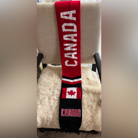 UNISEX SCARF, CANADA 55” length - Picture 1 of 7